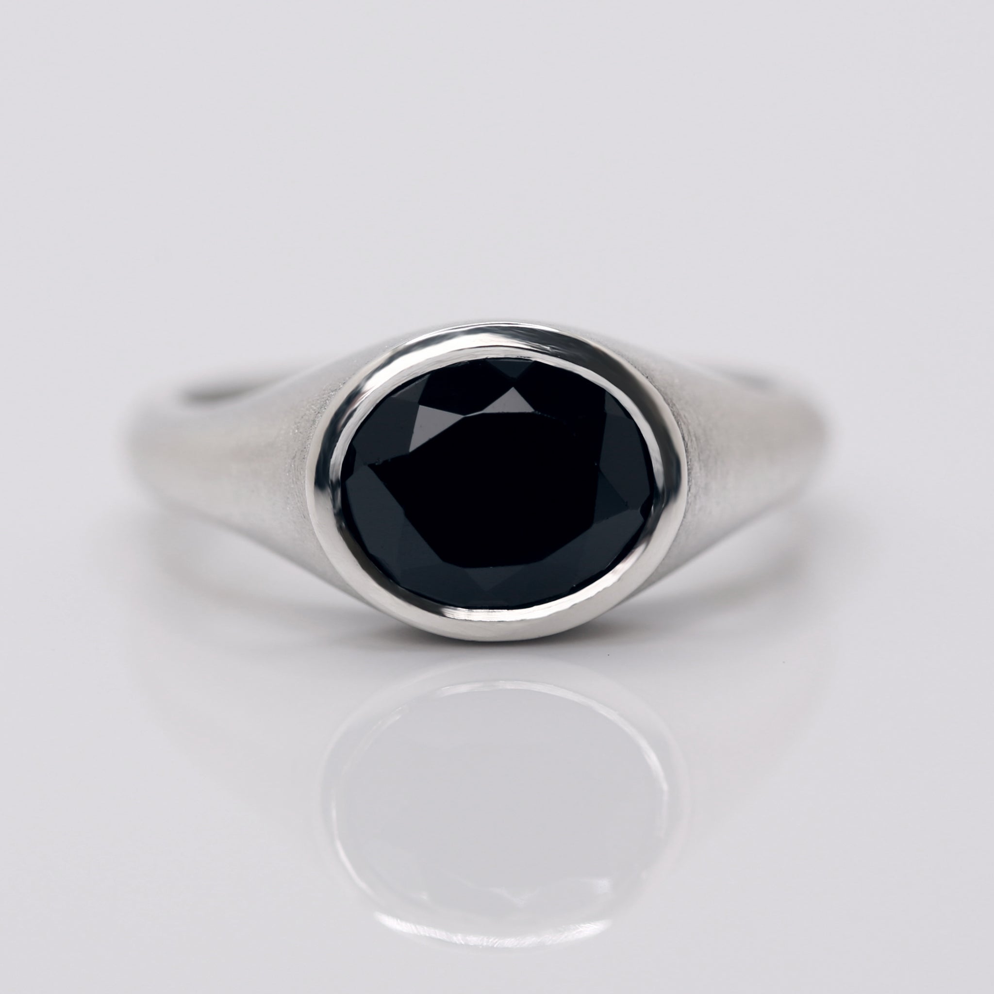 値下げ。fauvirame Black Spinel Signet Ring Black Spinel Signet Ring（リング）｜Fauvirame（フォーヴィ